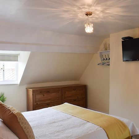 ウィットビー Honeyz Hideawayヴィラ エクステリア 写真